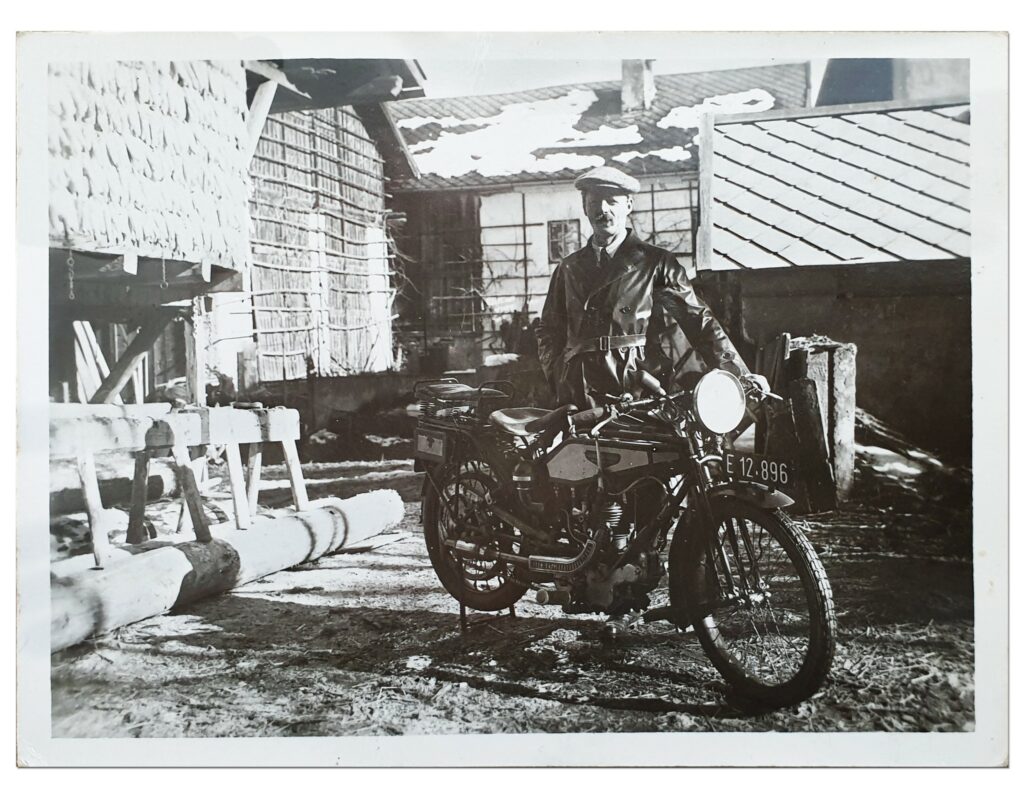 (c) Museum Oberhofen