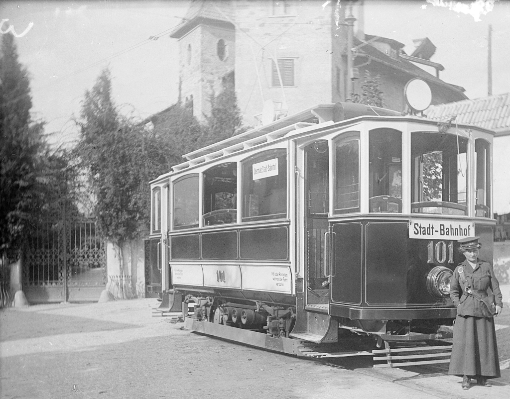 (c) Museo delle Donne di Merano